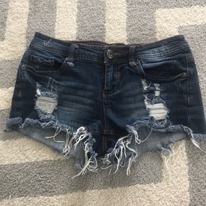 Empyre distressed shorts sz 3